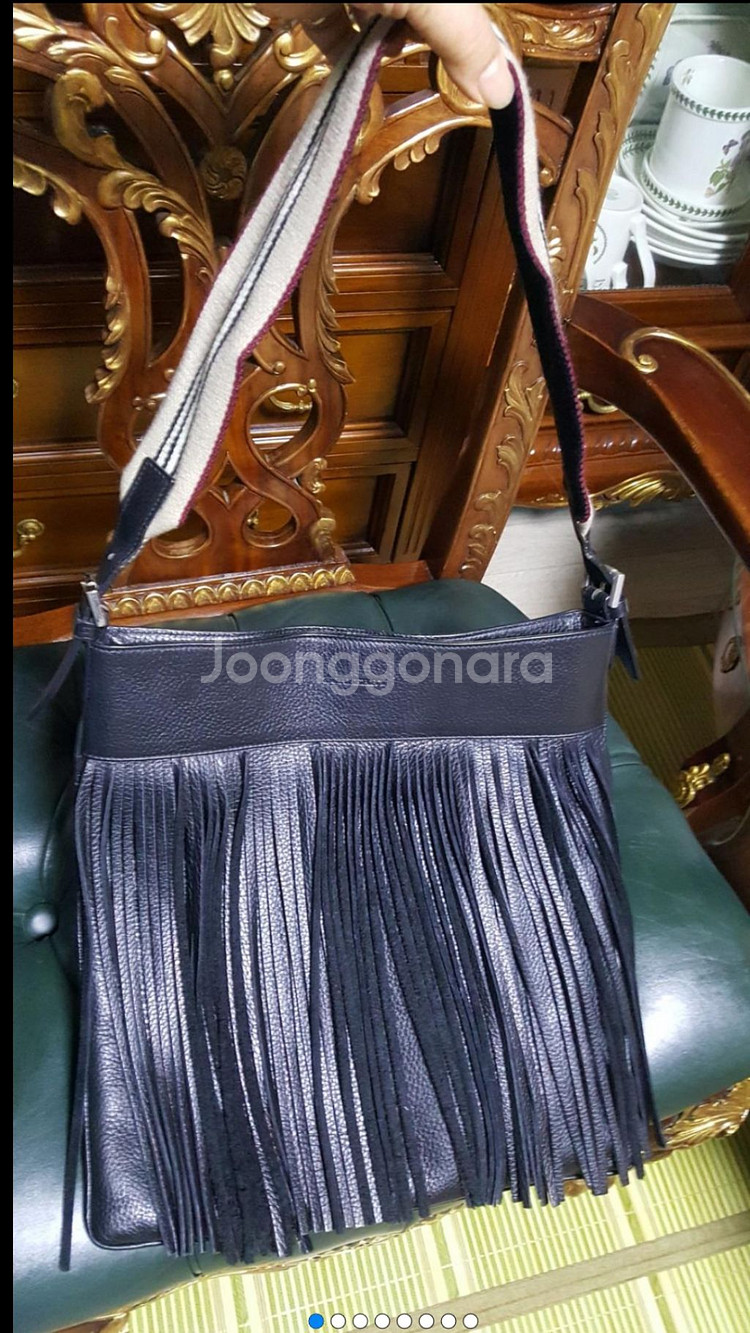 정품버버리숄더백--1