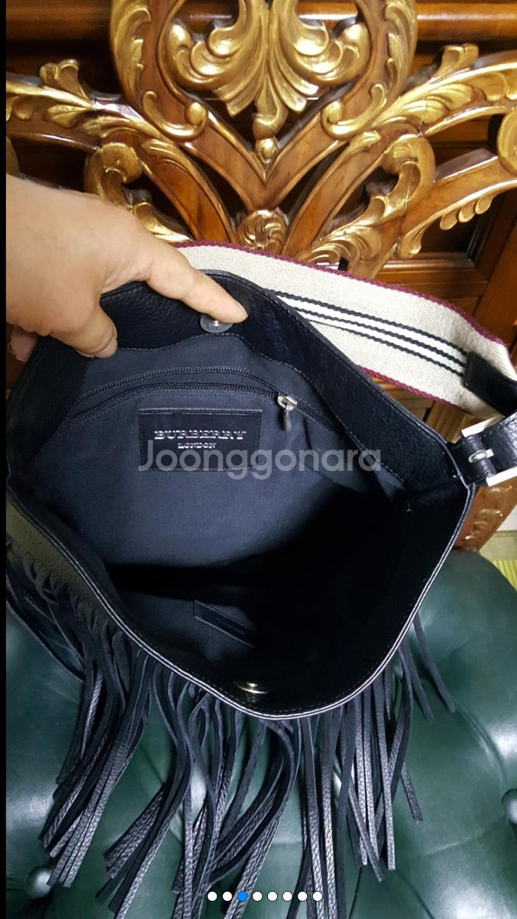 정품버버리숄더백--3