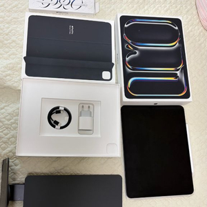 아이패드 프로7세대 13인치 M4 +애플펜슬 프로 + 정품커버 판매