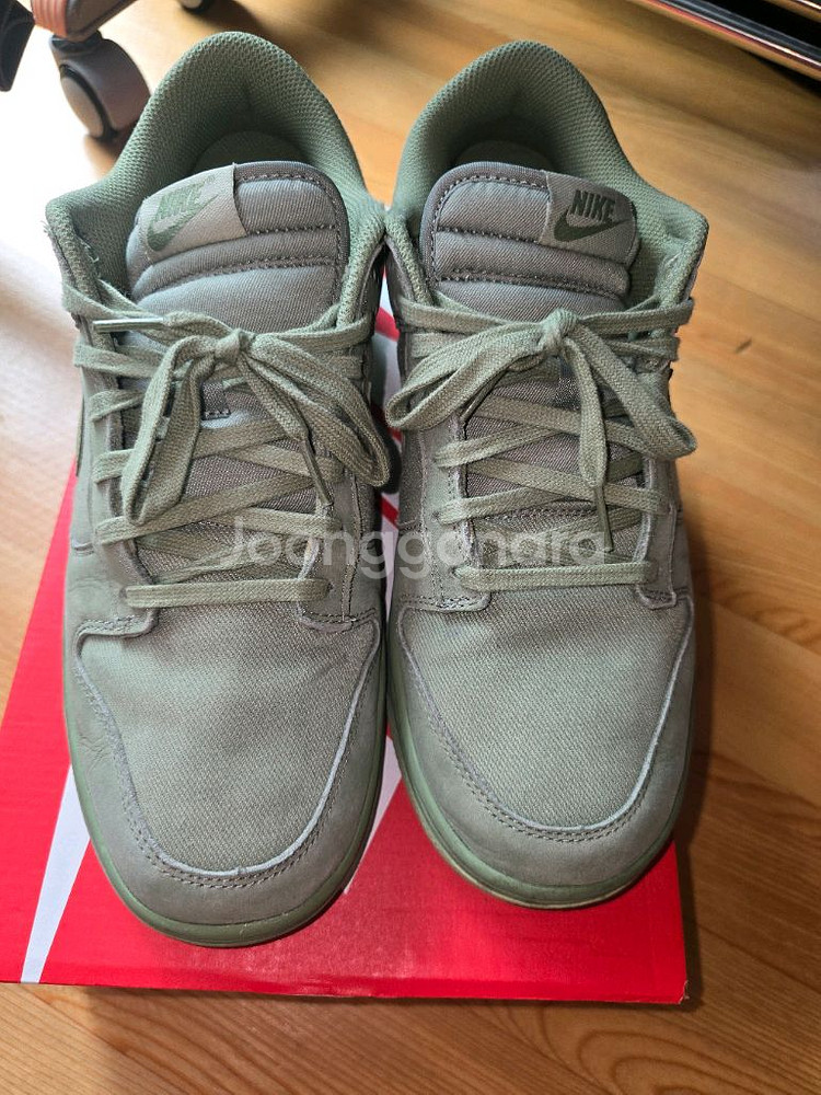 나이키 덩크 로우 올리브 290 사이즈 팝니다--0