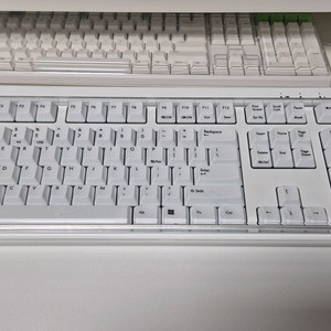 공방작 리얼포스 R3 화이트 균등 45g 신품급