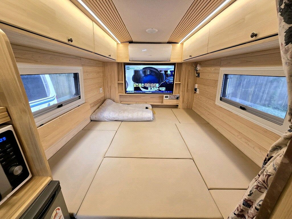 11.카운티4인승캠핑카(8만km,인산철600,태양광1200) 이미지