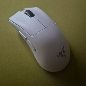 데스에더 V4 PRO 데브사 팝니다.