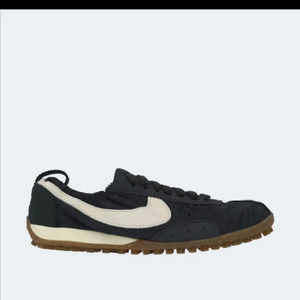 새상품 (US W11 M9.5) Nike x Jacquemus Moon