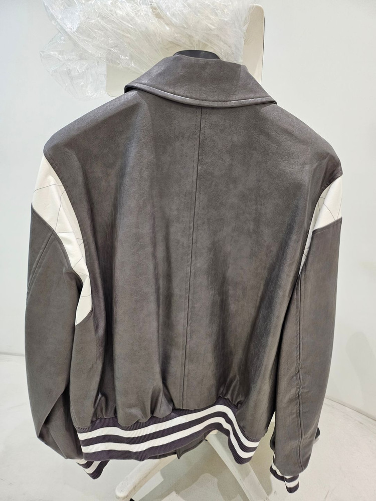 벌스데이수트 23AW- 스태디움자켓(그레이색상)--2