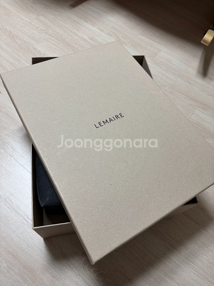 르메르 벨티트 토트백 Lemaire Belted Tote--1