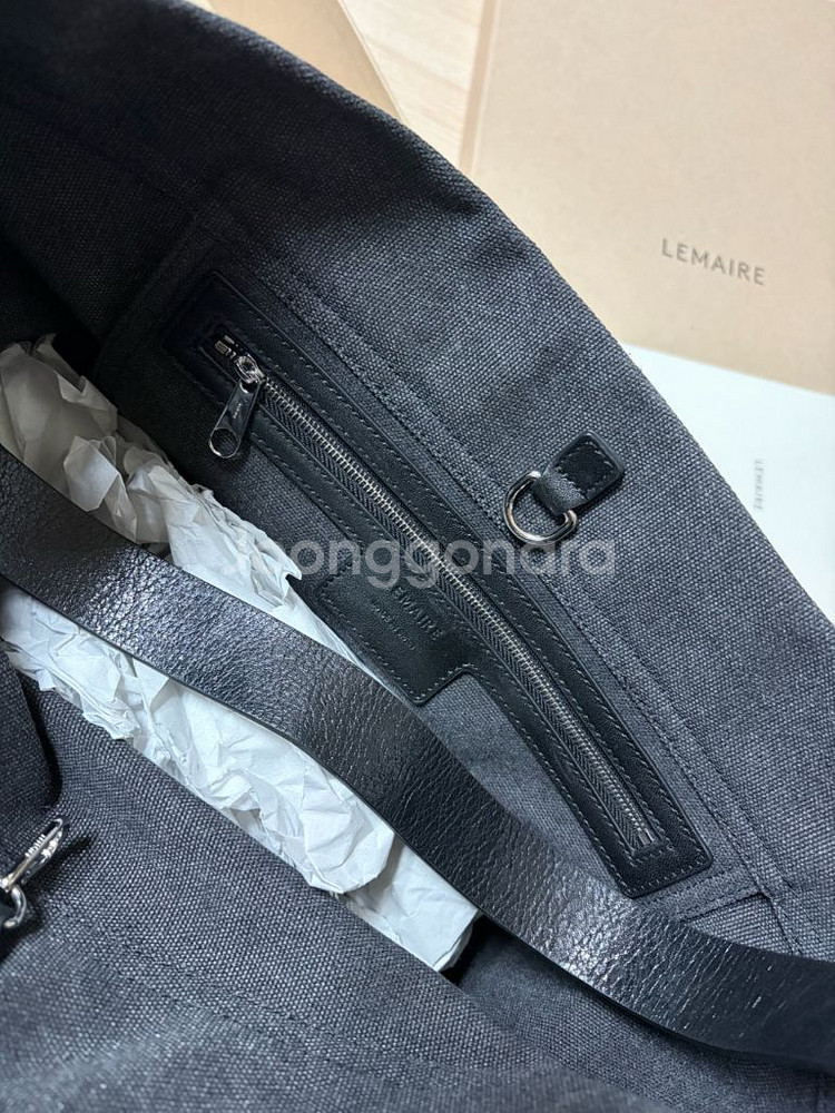 르메르 벨티트 토트백 Lemaire Belted Tote--5