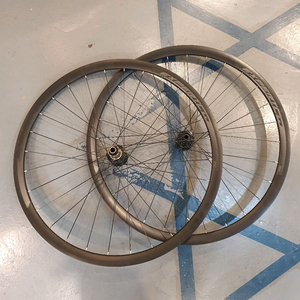 로드 디스크 휠셋 판매