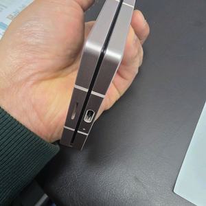 갤럭시 Z 폴드 6 상태 특A급 중고 판매 합니다.