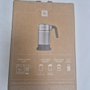 네스프레소 우유 거품기에어로치노4미개봉 새제품입니다.
