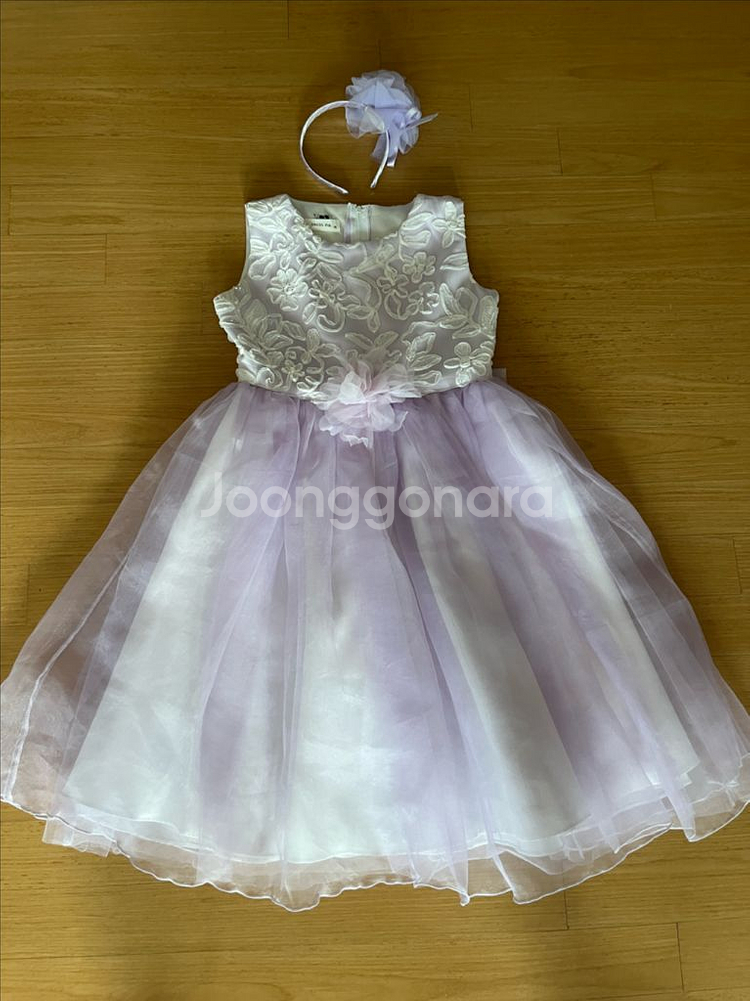 여아 연주회 결혼식 등 드레스 140사이즈 정도--2