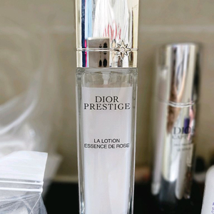 디올 프레스티지 로션 에센스 드 로즈