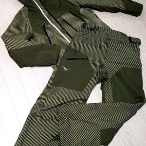 예쁜 미즈노 데모 스키복