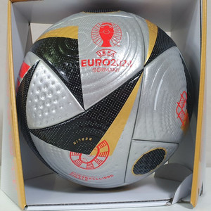 아디다스 유로 2024 결승 공인구(IS7436)판매합니다.