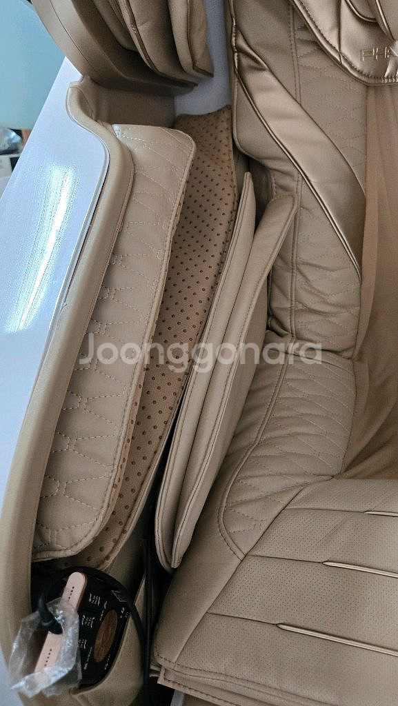 바디프랜드 팬텀2 안마의자 판매합니다--2