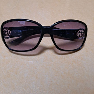 로세티 블랙 선글라스 RO-011