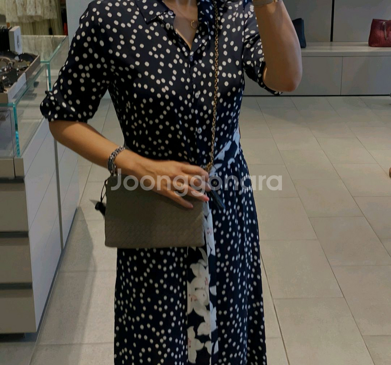 보테가베네타 레더 크로스백 숄더백테수토호보백네오노에구찌루이비통디올호보백셀린느가방샤넬에르메스명품백팩메신저백프라다클러치--0