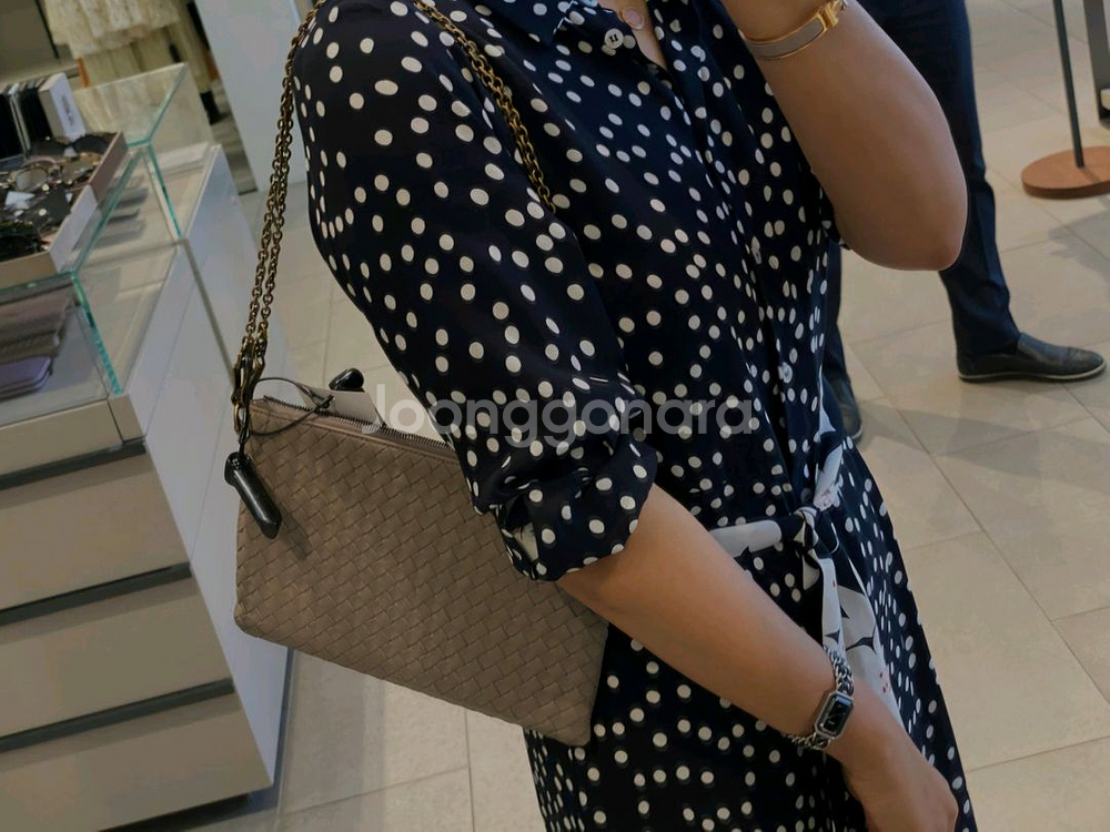 보테가베네타 레더 크로스백 숄더백테수토호보백네오노에구찌루이비통디올호보백셀린느가방샤넬에르메스명품백팩메신저백프라다클러치--6