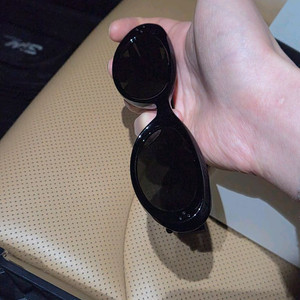 젠틀몬스터 코코아 01 판매합니다