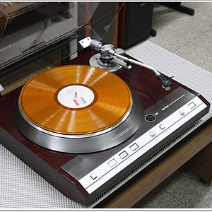 데논 명기 고급형 반자동 다이렉트 턴테이블 DP-70L