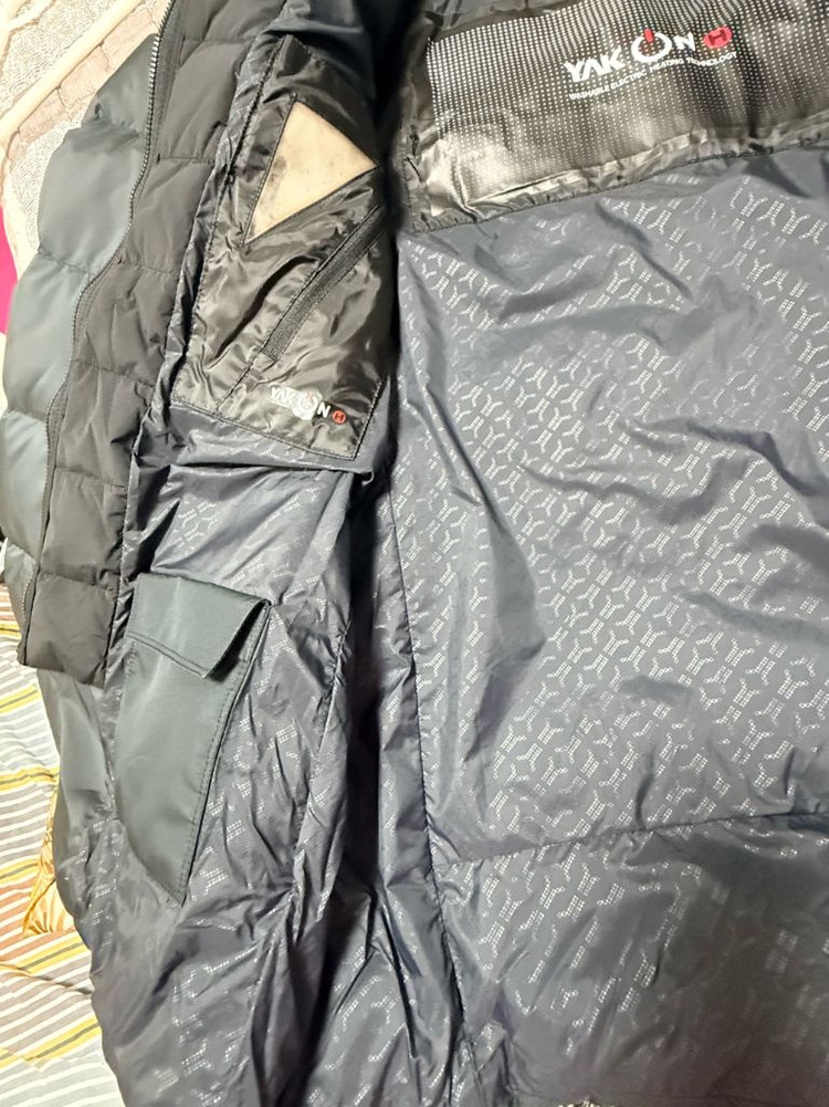 블랙야크 패딩 자켓 블랙 100--5