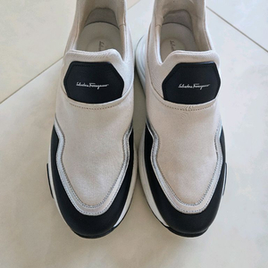 페레가모 정품 여성 스니커즈