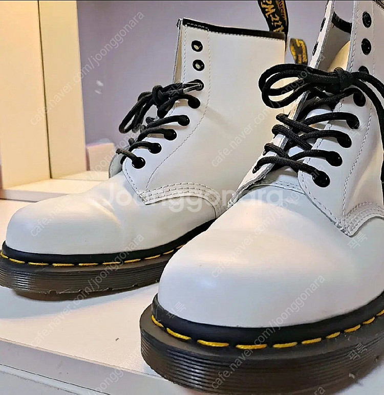 닥터마틴 10072 화이트워커 8홀--5