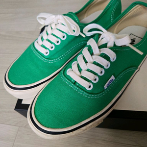 반스 어센틱 그린250