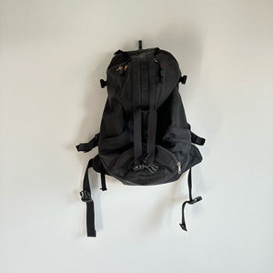 아크테릭스 빔즈 세브링 블랙 백팩