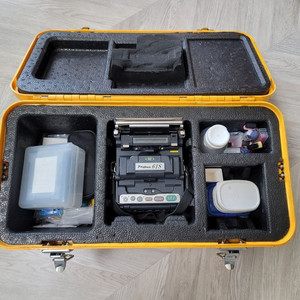 후지쿠라 61S 접속기 판매합니다.