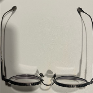 크롬하츠 틱 안경테