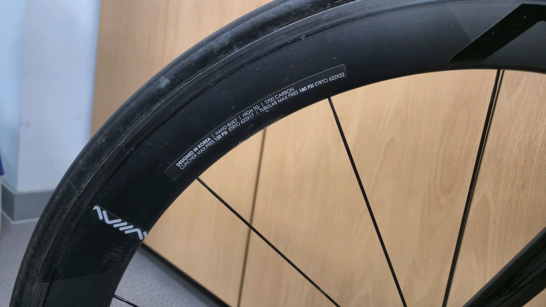 첼로 케인 라이벌 (아비아브 카본 휠 업그레이드) 이미지