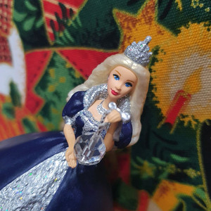 홀마크 바비 오너먼트 빈티지 크리스마스 트리 장식