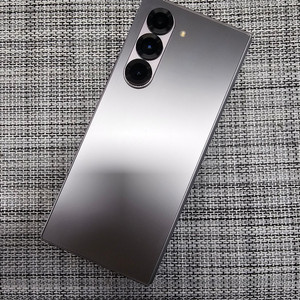 (특AAA급) 갤럭시 폴드6 256G 실버 24년 7월개통 검수완료 공기계 88만팝니다@@