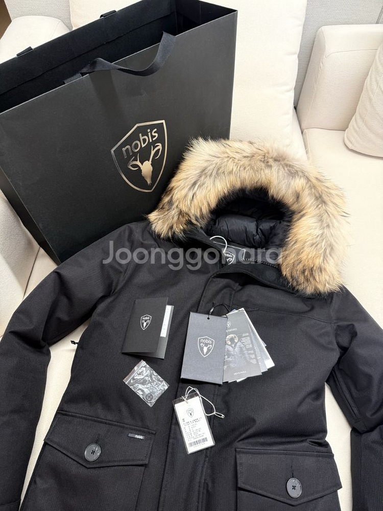 노비스 이브 블랙퍼 M사이즈 ((신세계백화점) 거의새상품--0