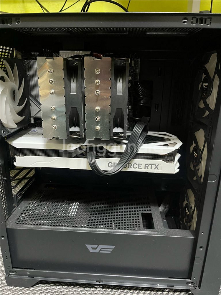 게이밍 컴퓨터 본체 (12/14까지 판매 그 이후 본인이 사용) (새벽 배송 가능)--6