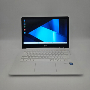 LG 노트북 14U390-EE2TK (14인치) 모델을 판매합니다.