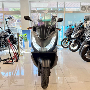 22년식 PCX125 49,XXXkm 판매합니다:)