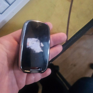 제네시스 쿠페 2010년식, 기존 스마트키를 최신형 디스플레이키로 개조한 프리미엄 업그레이드 이미지