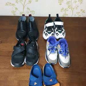 나이키 아동화 에어맥스 200TD 판매해요 ( 사이즈 150mm ) 이미지