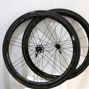 컨디션상]] 정품 캄파놀로 보라원 튜블러35 림브 카본휠셋 + 전용카본패드 팝니다. (75만원)