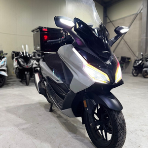 혼다 포르자350 23년식 7만Km 판매합니다.