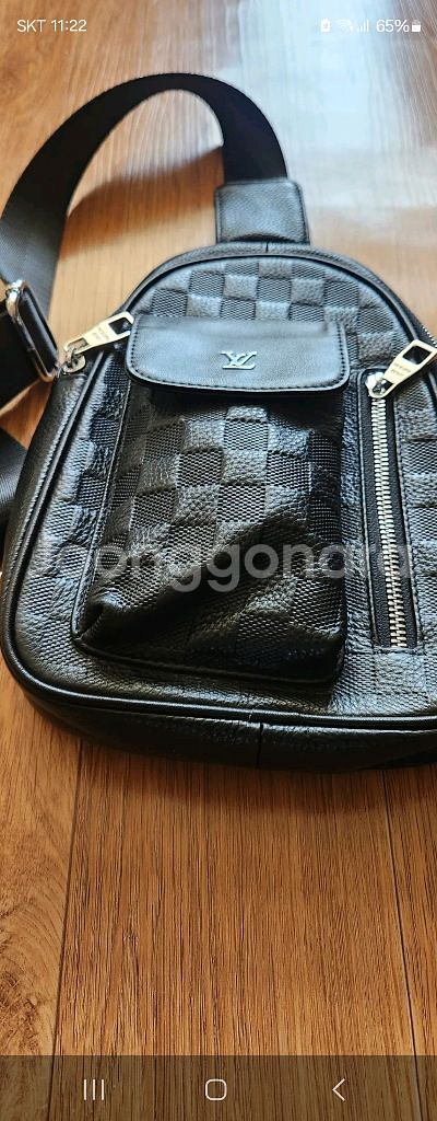 가격을 엄청 내렸어요/루이비통 메신저백--1