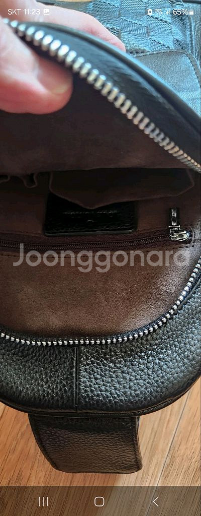 가격을 엄청 내렸어요/루이비통 메신저백--2