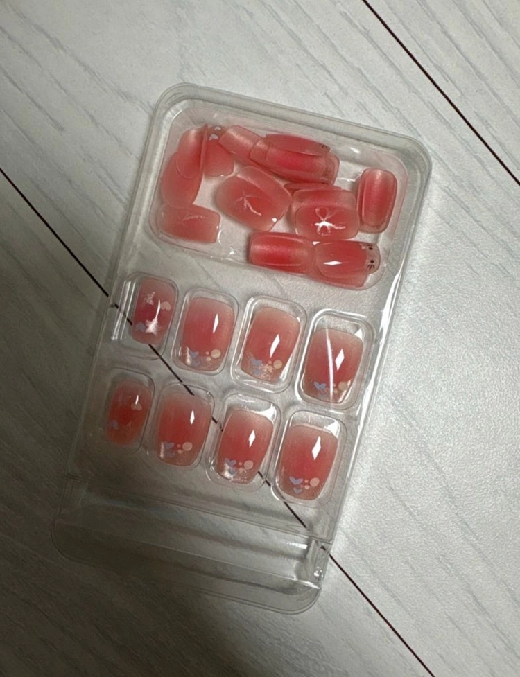헬로키티 그라데이션 네일팁 새상품 이미지