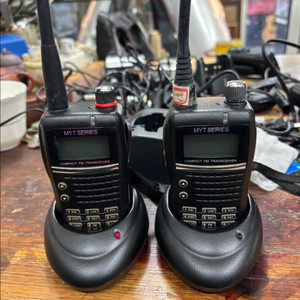 무전기 두개