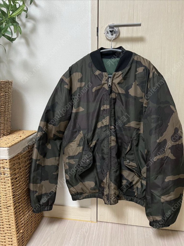 코치 카모 패턴 양면패딩 점퍼--2