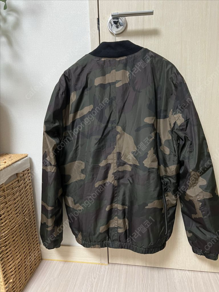 코치 카모 패턴 양면패딩 점퍼--3