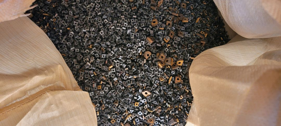 폐초경95000!!!!!팁.하이스 최고가매입합니다 이미지