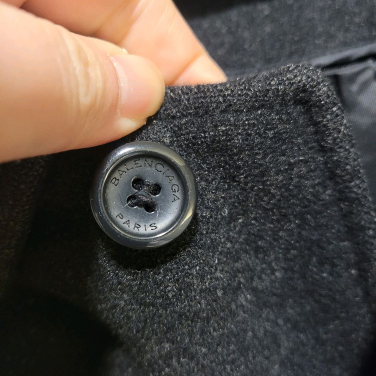 발렌시아가 벨트 롱코트 이미지